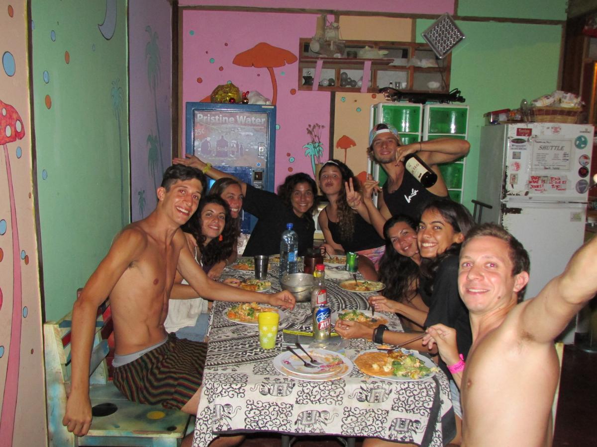 Coconut Hostel Bocas Town מראה חיצוני תמונה