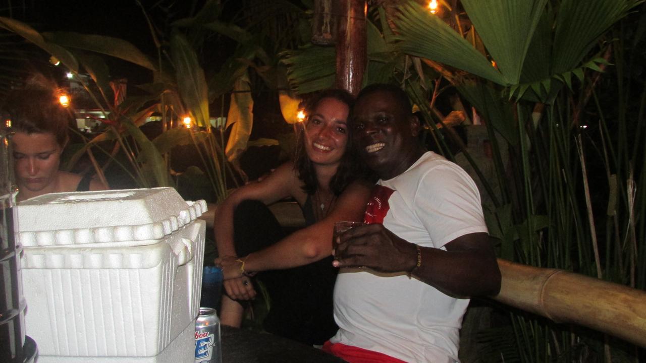 Coconut Hostel Bocas Town מראה חיצוני תמונה