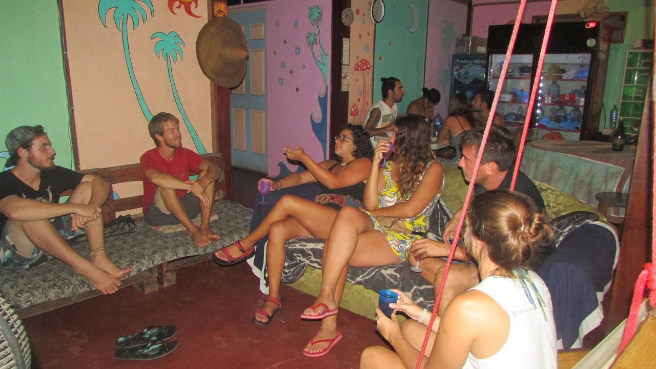 Coconut Hostel Bocas Town מראה חיצוני תמונה